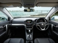 2016 Holden Captiva interior