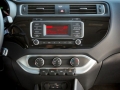 2016 Kia Rio int2