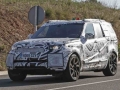 2017 Land Rover Discovery on road