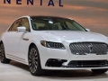 2017 Lincoln Continental front view