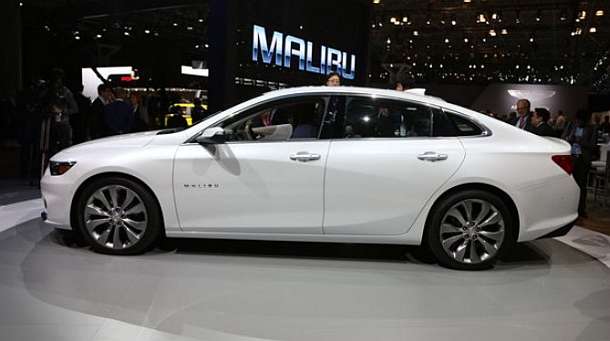 2016 Chevrolet Malibu side view