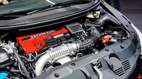 2016 Honda Civic Type R engine