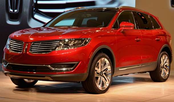 2016 Lincoln MKX side view 3