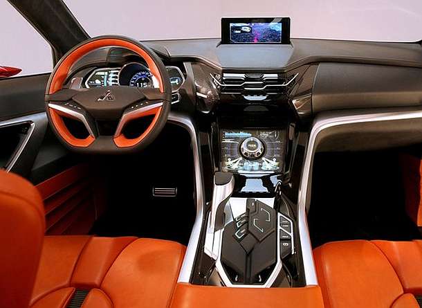 2016 Mitsubishi XR-PHEV II concept int 3