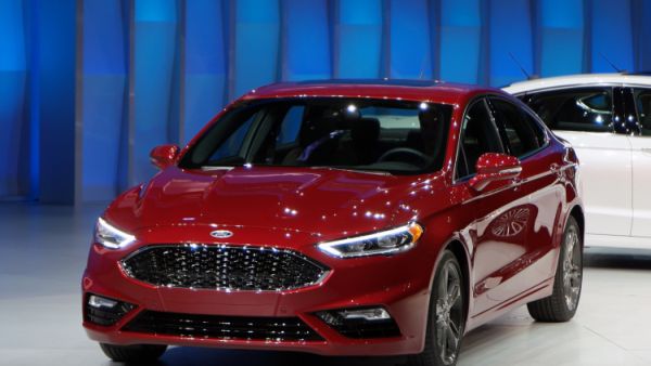 2017 ford fusion st front view